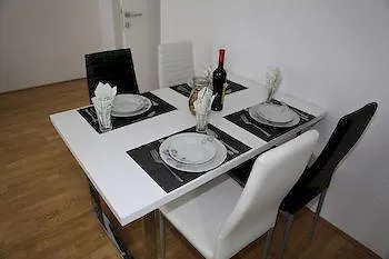 Waldmueller Apartments Vienna Hotel