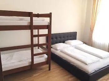 Waldmueller Apartments Vienna 3*,
