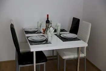 Waldmueller Apartments Vienna